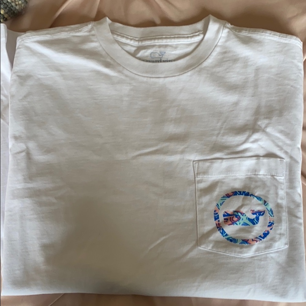 NWOT Vineyard Vines Tee